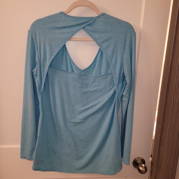 Lucy top, open back, long sleeve size small - Picture 2 of 3